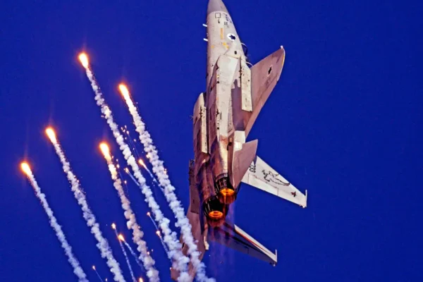 Israelul, raiduri devastatoare în Siria. Provoacă Turcia: „Nu vă vrem la granițele noastre!”