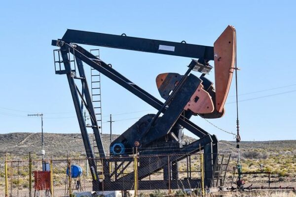 Preţurile petrolului au scăzut