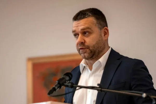 Acuzații de „operațiuni speciale” la PNL. Ciucu, atac la Nicușor Dan și Veștea