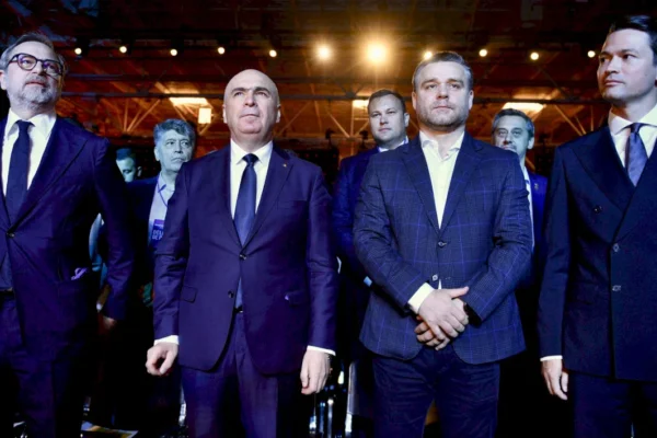 PNL cere demisia lui Rareș Bogdan, Veștea, Bode, Thuma și Alinei Gorghiu. Congresul amenință cu excluderea dacă nu pleacă până luni