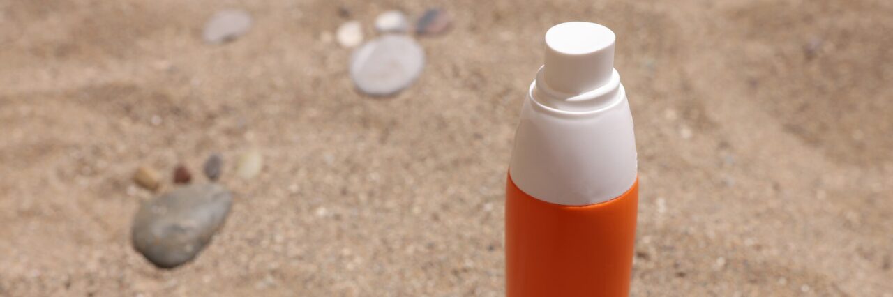 Crema cu SPF expiră? Cum îți dai seama dacă mai poate fi folosită